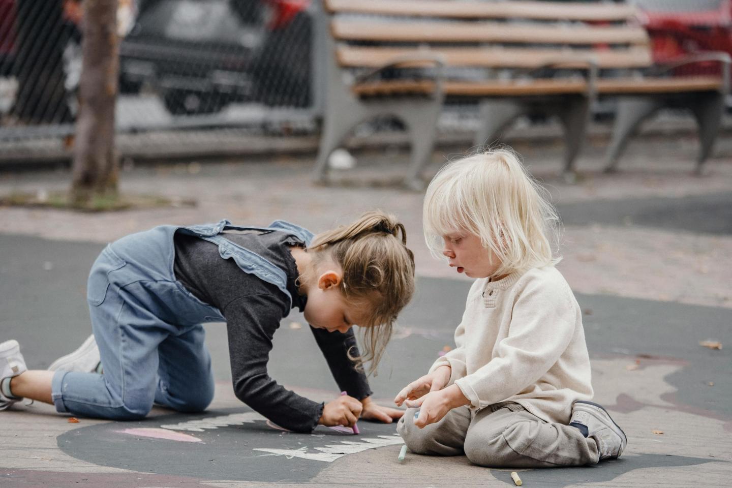 kinderen stoepkrijt